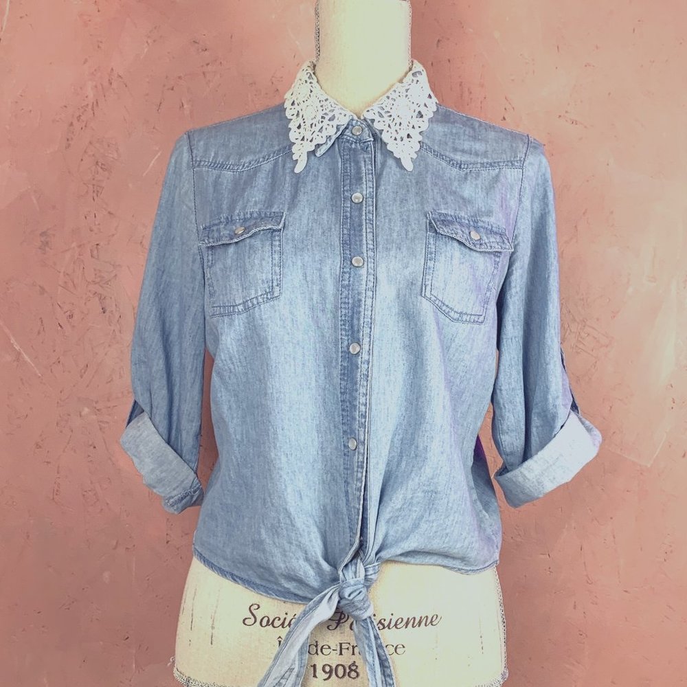 Denim Tie Front Cropped Shirt/Denim Shirt with Lace Collar/Country Style/Boho